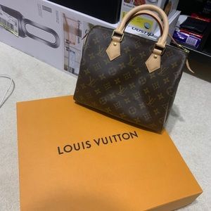 Louis Vuitton Speedy 25